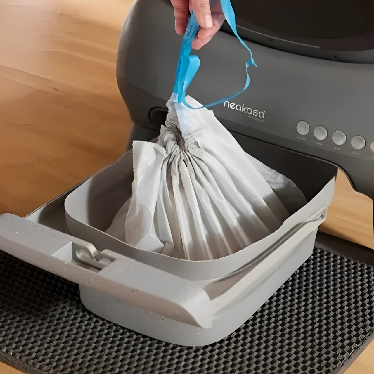 Smart Self-Cleaning Cat Litter Box with App Control